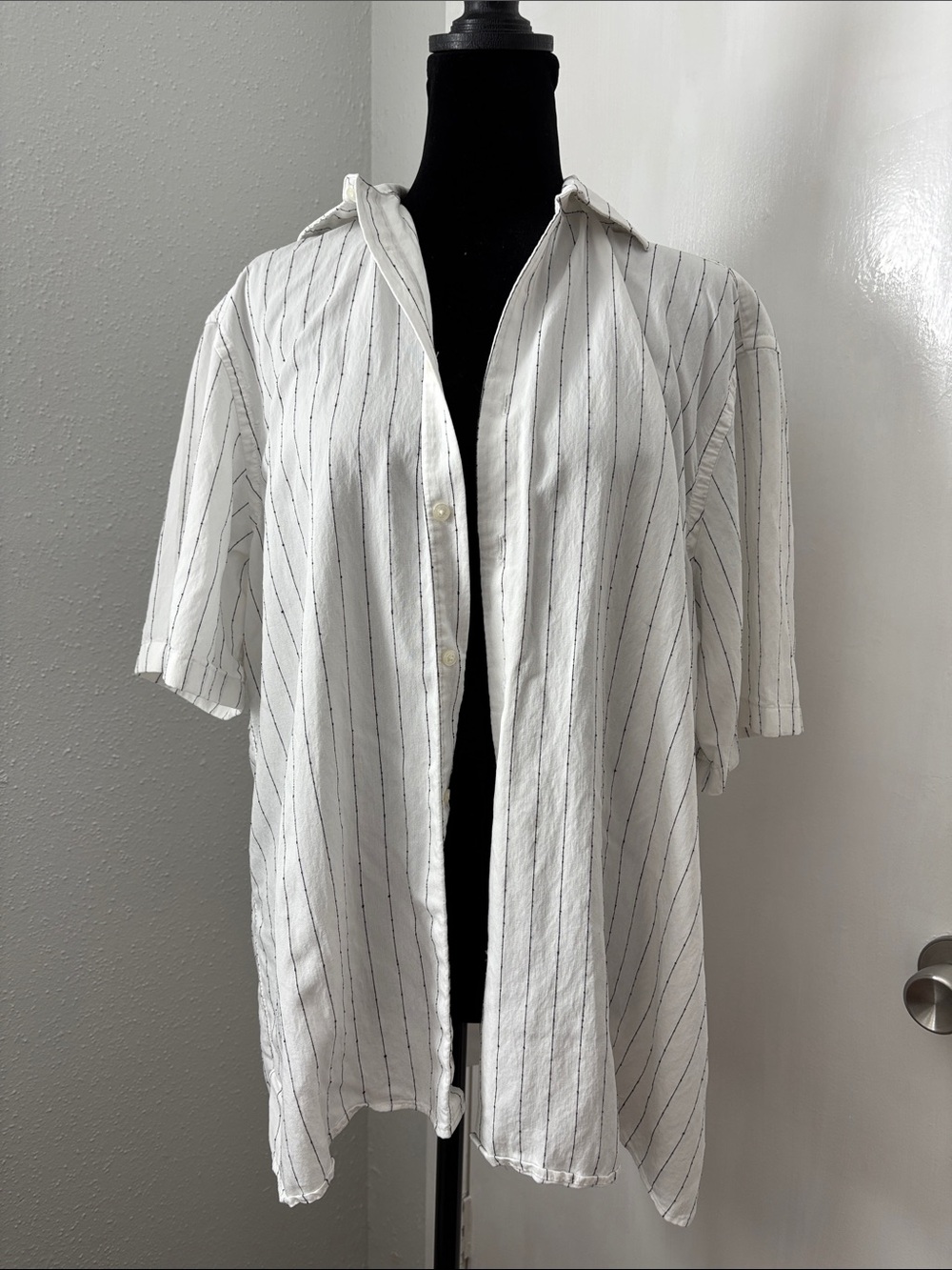 Zara White Button-Down Shirt with Black Pinstripes